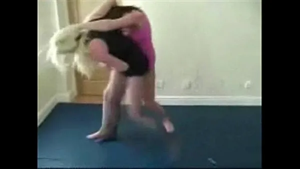 Russian catfight girlfight indoor wrestling sexfight 001 Film hangat yang hangat