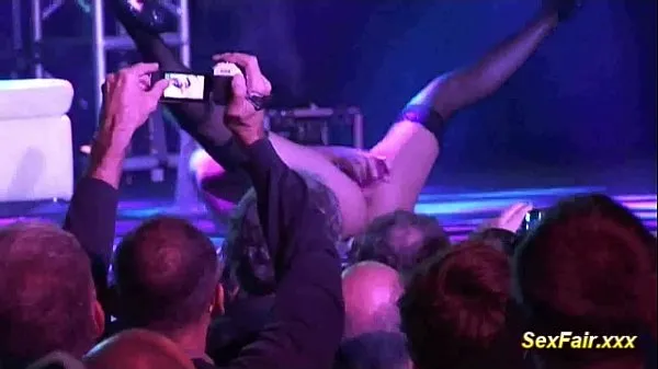 Καυτές Blonde loves doing live shows ζεστές ταινίες