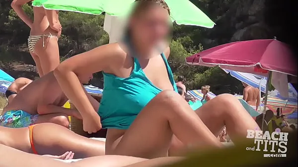Žhavé Teen Topless Beach Nude HD V žhavé filmy