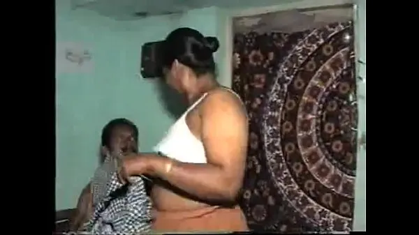 Žhavé Mature Desi Aunty ki Chudai žhavé filmy