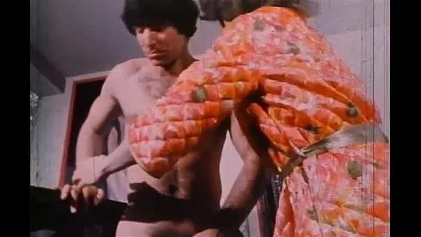 Hot The weirdos and the oddballs (1971) - Blowjobs & Cumshots Cut warm Movies