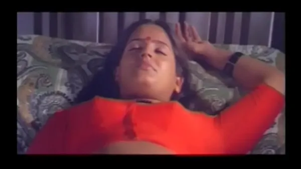 Quente Young Boy tempting and Raiding the Mallu Aunty Filmes quentes
