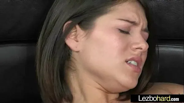 Lesbians Enjoy Licking And Kissing Each Other clip-16 Filem hangat panas