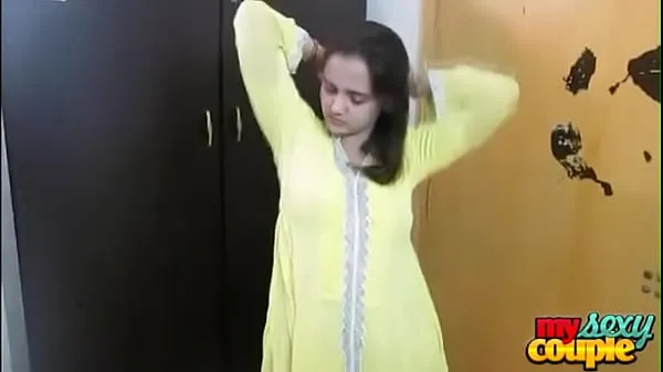 Indian Bhabhi Sonia In Yellow Shalwar Suit Getting Naked In Bedroom For Sex Filem hangat panas