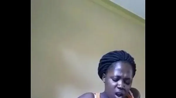 Hotte Zambian girl masturbating till she squirts varme filmer