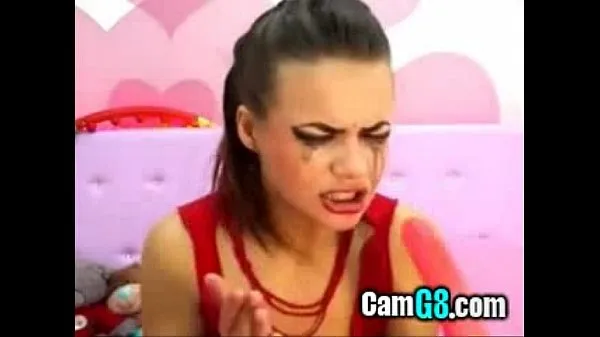 Cam Girl Face Fucks and Gags Her Self Hard - camg8 Film hangat yang hangat