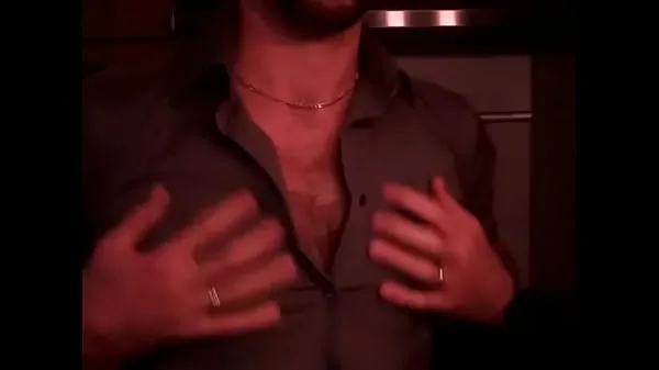 Hete Nippleplay - hairy chest - open shirt warme films
