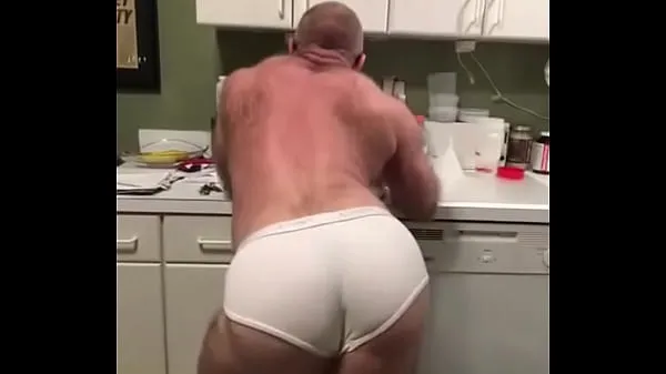 Sıcak Males showing the muscular ass Sıcak Filmler