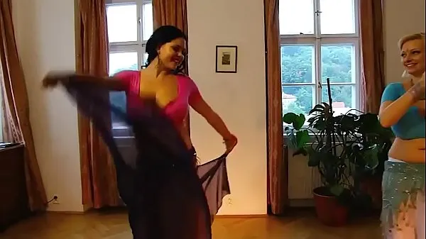 गर्म Two busty belly dancers strip naked गर्म फिल्में
