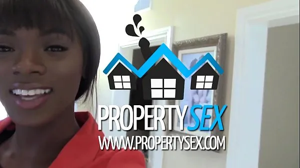 گرم PropertySex - Beautiful black real estate agent interracial sex with buyer گرم فلمیں