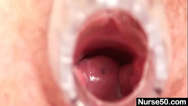 Hotte Unpretty mature nurse masturbates with gyno tool varme filmer
