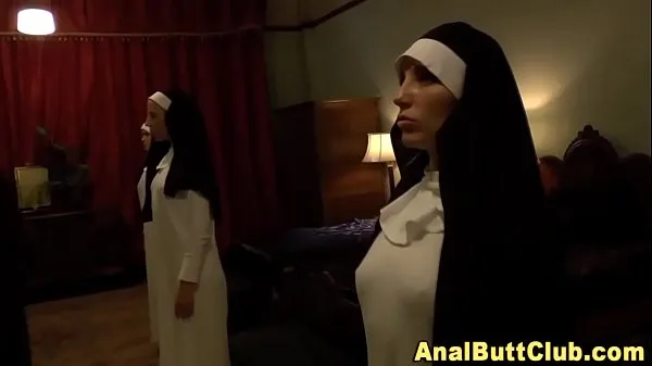 Hotte Kinky les nuns ass finger varme film