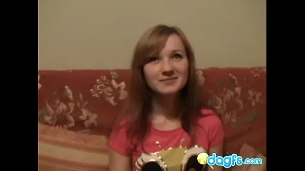 Gorące Russian teen learns how to give a blowjobciepłe filmy