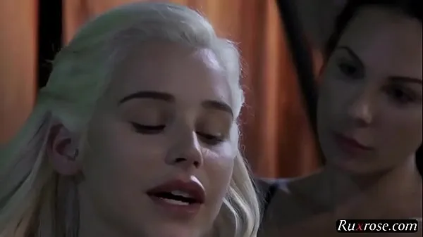 أفلام ساخنة This Aint Game of Thrones Kirsten Price HD; lesbian, blonde, brunette, pornstar, licking, kissing, f دافئة