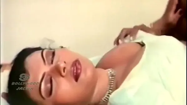 Sıcak Shakeela & sajani bed scene Sıcak Filmler