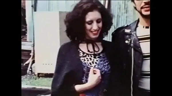 گرم Terris r. - 1975 گرم فلمیں