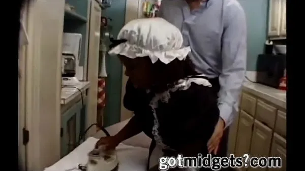 Black Midget Maid Sucks The Landowners Dick Filem hangat panas