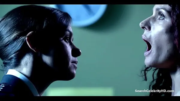 Danielle Cormack Prison Wentworth S01E01 2013 Films chauds