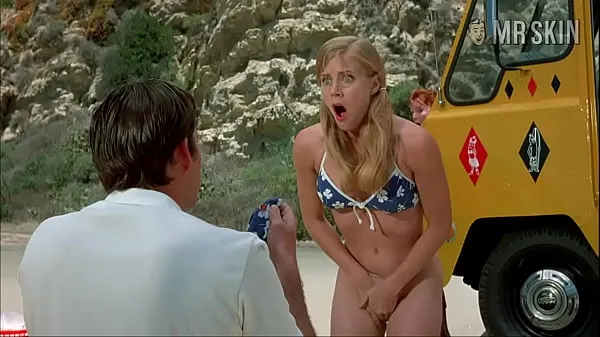 Hotte AMY ADAMS NUDE SEXY SCENE IN PSYCHO BEACH PARTY varme filmer