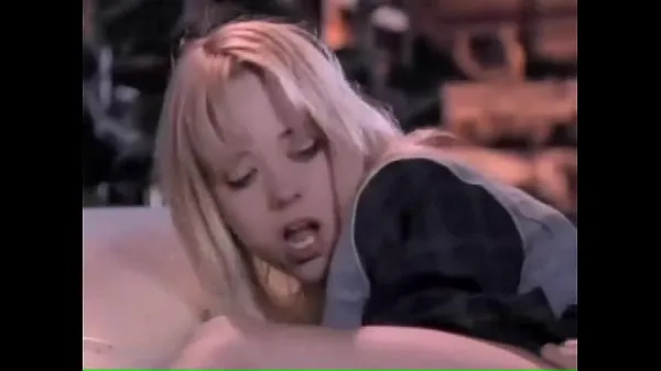 Vroči Kaitlyn Ashley Buttfucked by Hobos topli filmi