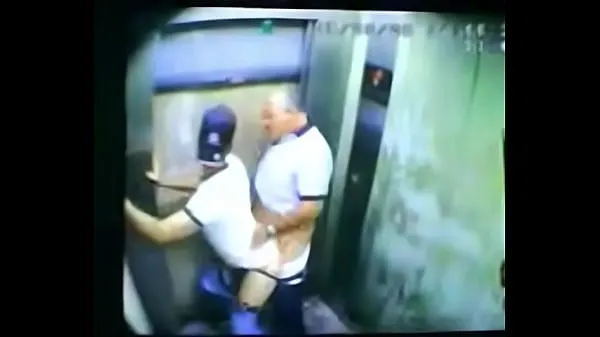 गर्म Fuck in an elevator गर्म फिल्में