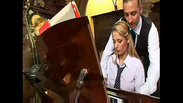 Gorące Piano Lesson with Anal Sessionciepłe filmy
