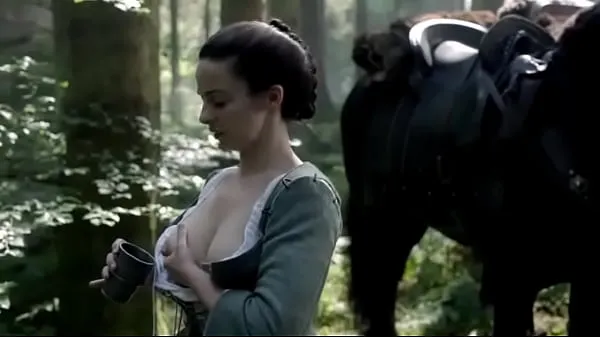 Kuumia Laura Donnelly Outlanders milking Hot Sex Nude lämpimiä elokuvia
