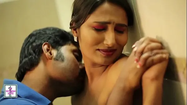 Indian Hot Girl Bathroom Romance - Leaked MMS Filem hangat panas