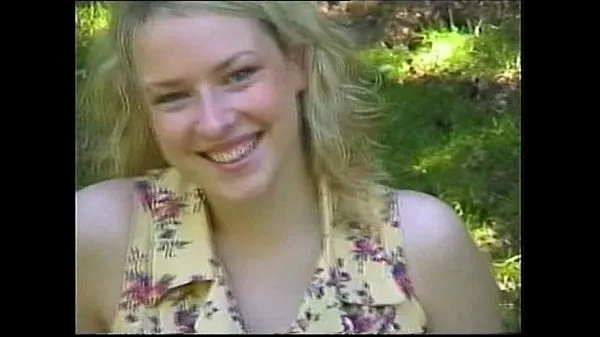 Sıcak Curvy blonde in a button through dress Sıcak Filmler