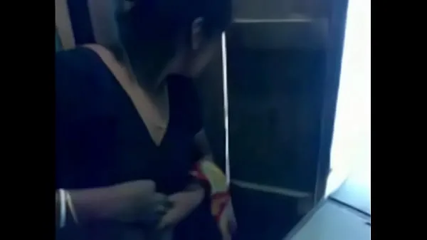 saroja aunty showing boobs to lover Filem hangat panas