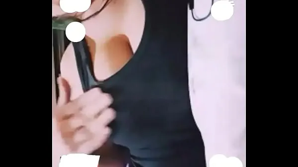 Hot Venezuelan showing her huge tits warm Movies