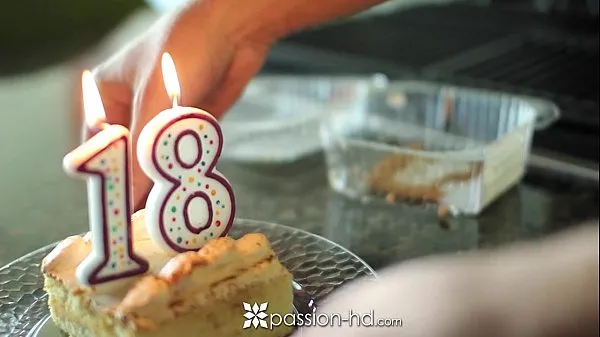 Passion-HD - Cassidy Ryan naughty 18th birthday gift Filem hangat panas
