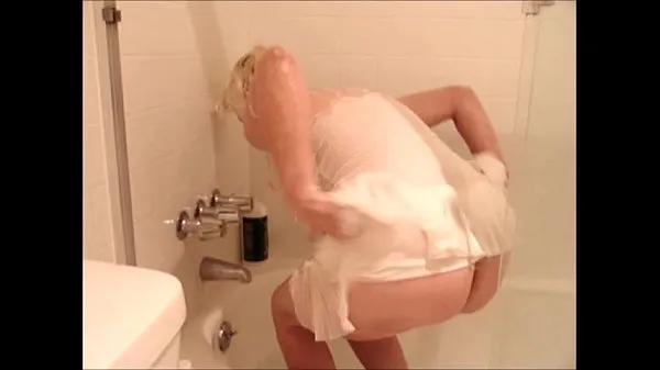 Hotte Zoe Zane Washes Her Hair varme film