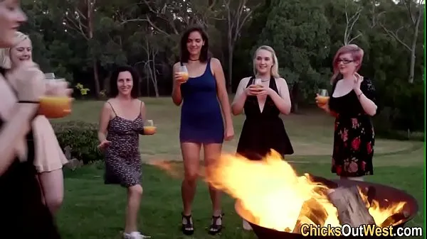 뜨거운 Aussie lesbians partying 따뜻한 영화