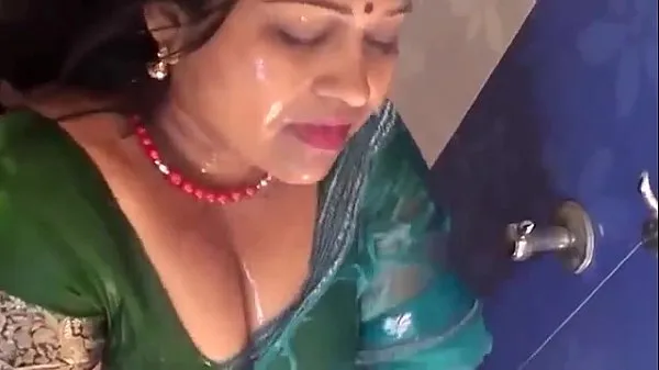 Hot HOTTEST BATHING BY HOT AUNTY warm Movies