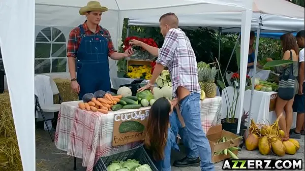 Hot farmers wife Eva Lovia bangs in the market warm Movies