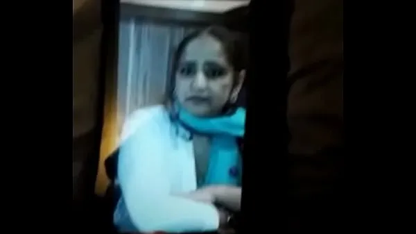 أفلام ساخنة Mature muslim pakistani aunty cocked and cummed on دافئة