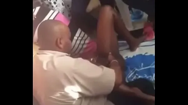Nóng Ugandan Doctor teach how ladies squirt Phim ấm áp
