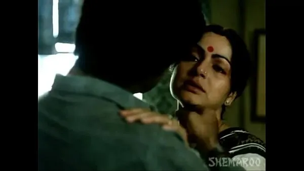 뜨거운 Rakhee Love Making Scene - Paroma - Classic Hindi Movie (360p 따뜻한 영화