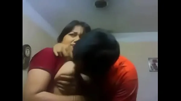 Nóng Indian aunty hot kiss Phim ấm áp