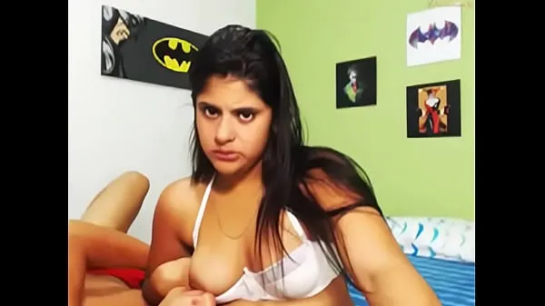 热Indian Girl Breastfeeding Her Boyfriend 2585温暖的电影
