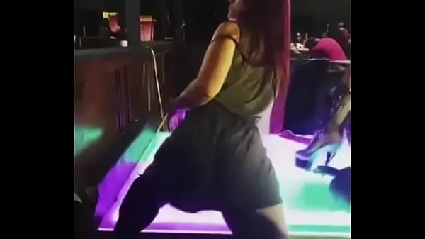 Hotte Teacher from Atlanta GA shaking her phat ass in club varme film
