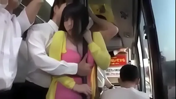 Hotte young jap is seduced by old man in bus varme film