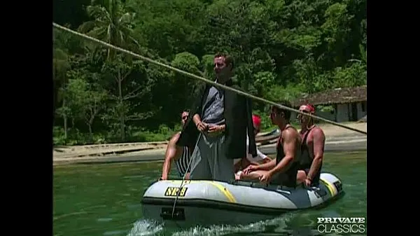 뜨거운 Anal Orgy in a Boat with the Brazilian 'Garotas 따뜻한 영화