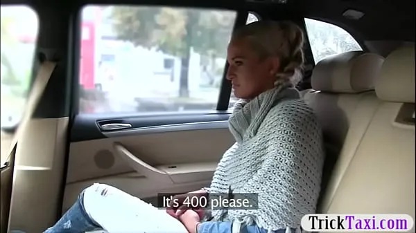 Sıcak Huge boobs passenger railed in the cab Sıcak Filmler