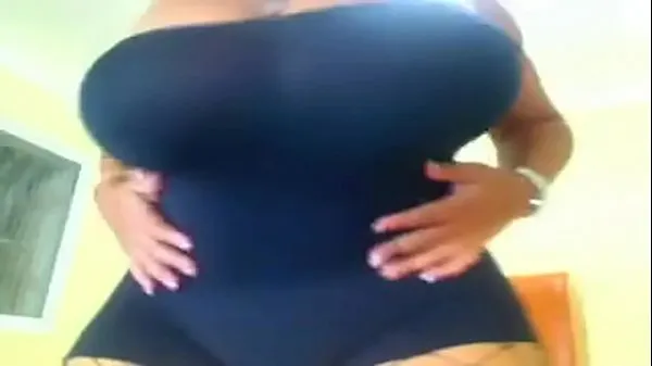 Nóng Giant Boobs On Webcam Milf Phim ấm áp