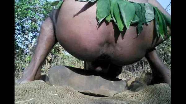 Žhavé Tarzan Boy Sex In Jungle Wood (Short žhavé filmy