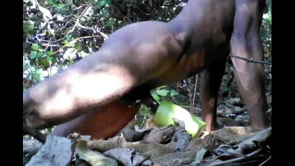Hotte Desi Tarzan Boy Sex With Bottle Gourd In Forest varme filmer