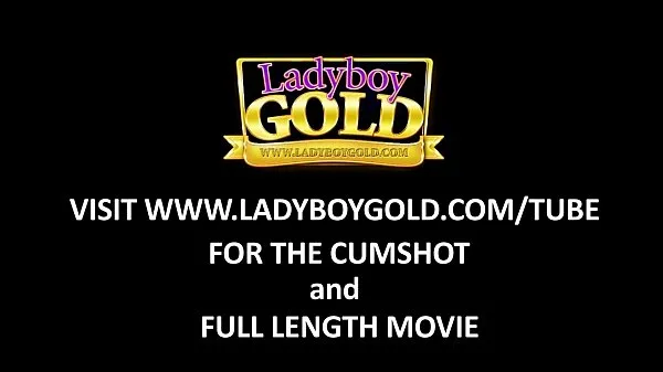 热Busty Ladyboy Natty Big Cock Blowjob温暖的电影
