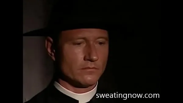 Kuumia nun fucked by Priest lämpimiä elokuvia